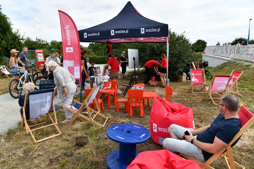 Piknik z okazji otwrcia kładki pieszo-rowerowej nad Ślęzą