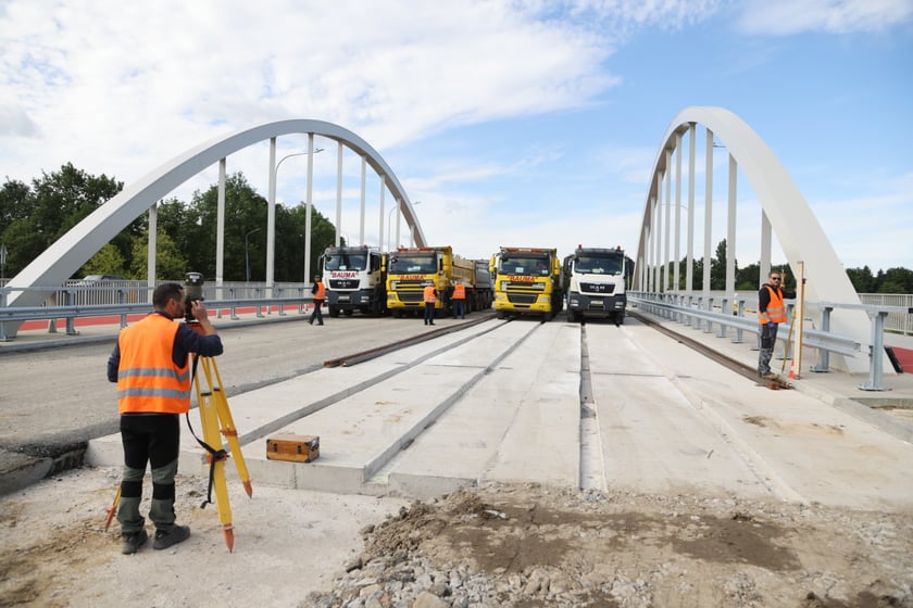 Próby obciążeniowe na mostach Chrobrego, 8 sierpnia 2023