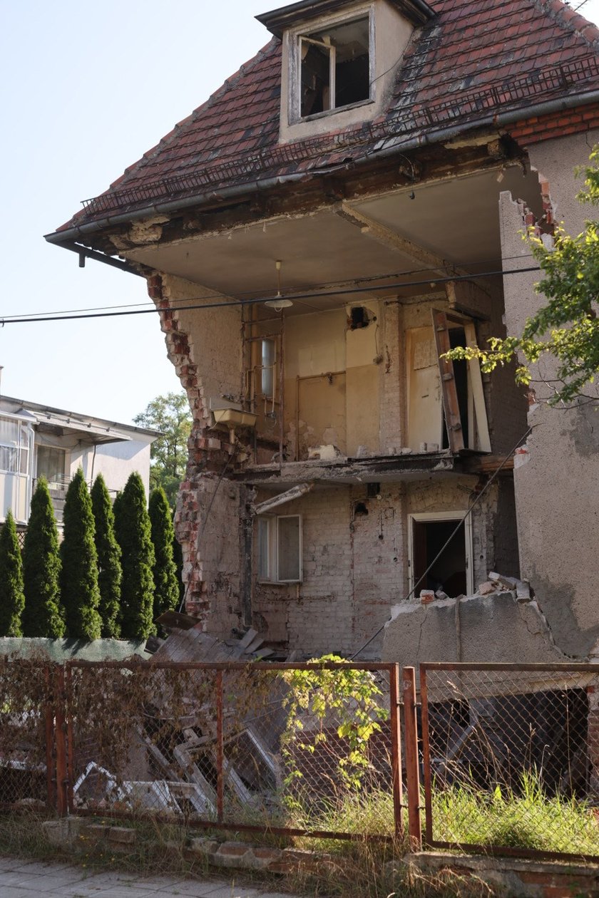 Budynek wielorodzinny bez ściany, ul. Murarska 45, Pilczyce, Wrocław