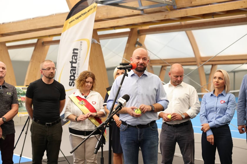 Nowa hala na Pułtuskiej i dzień jej otwarcia