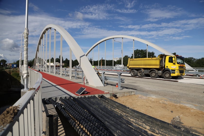 Mosty Chrobrego w dniu próby obciążeniowej, sierpień 2023