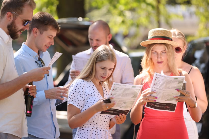 Dzień Portu Lotniczego na Partynicach w ramach 9. dnia wyścigowego