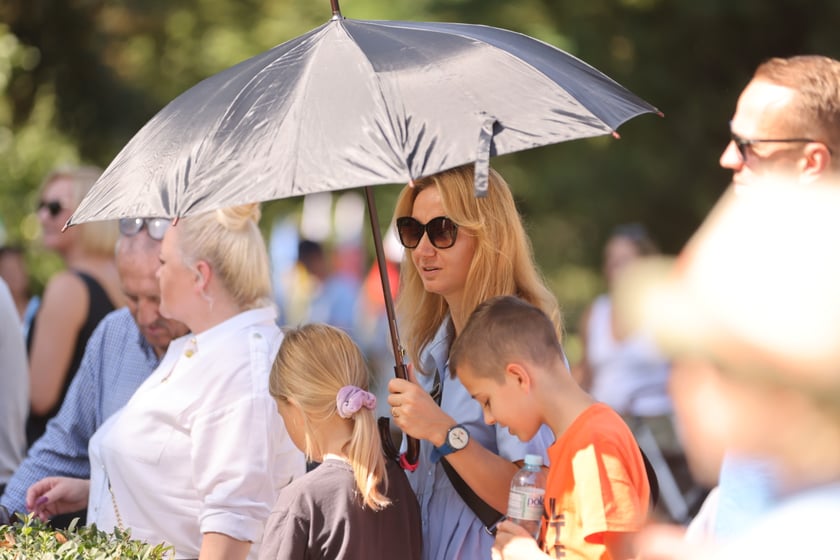 Dzień Portu Lotniczego na Partynicach w ramach 9. dnia wyścigowego