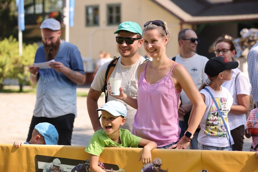 Dzień Portu Lotniczego na Partynicach w ramach 9. dnia wyścigowego