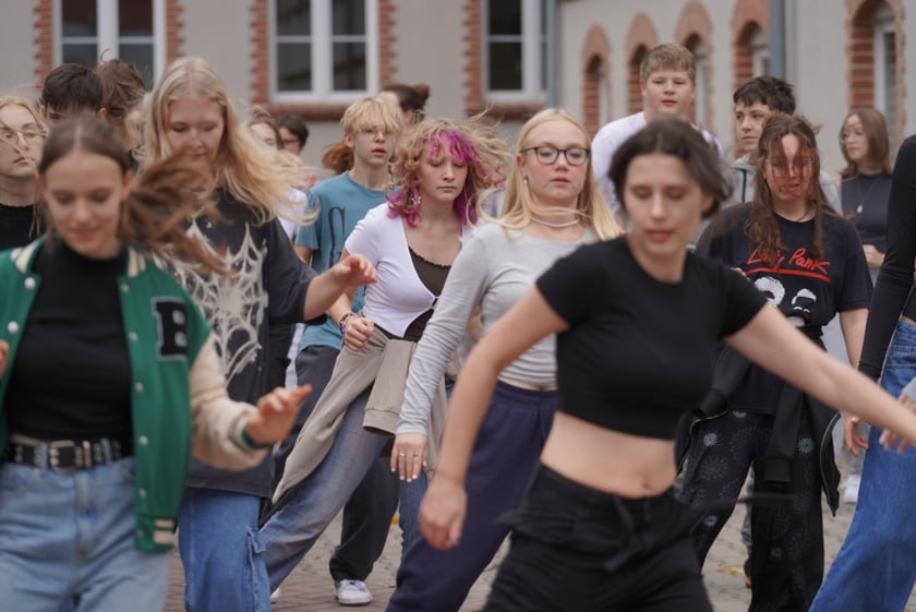 IV Liceum Ogólnokształcące przy ul. Świstackiego świętuje 75. urodziny.