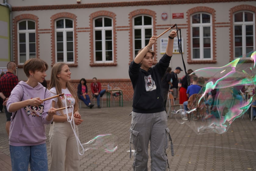 IV Liceum Ogólnokształcące przy ul. Świstackiego świętuje 75. urodziny.