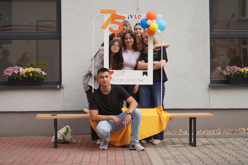 IV Liceum Ogólnokształcące przy ul. Świstackiego świętuje 75. urodziny.