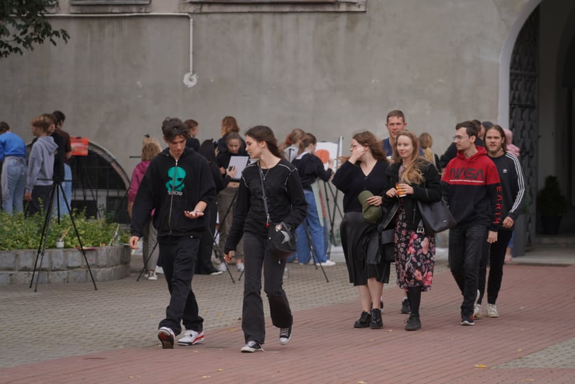 IV Liceum Ogólnokształcące przy ul. Świstackiego świętuje 75. urodziny.