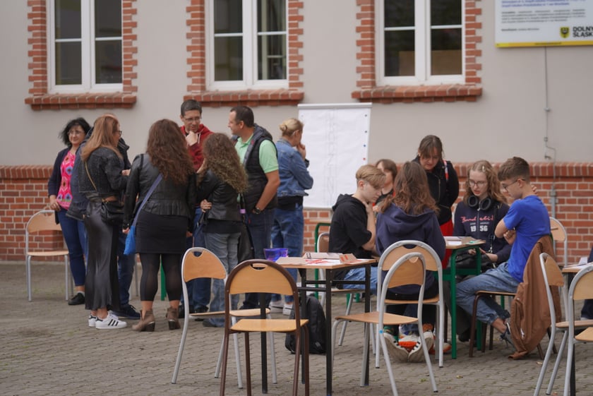 IV Liceum Ogólnokształcące przy ul. Świstackiego świętuje 75. urodziny.
