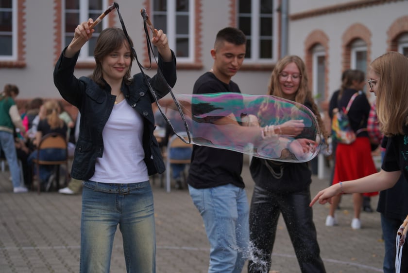 IV Liceum Ogólnokształcące przy ul. Świstackiego świętuje 75. urodziny.