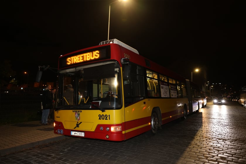 7 listopada wystartował Streetbus. Będzie niósł pomoc do marca przyszłego roku.