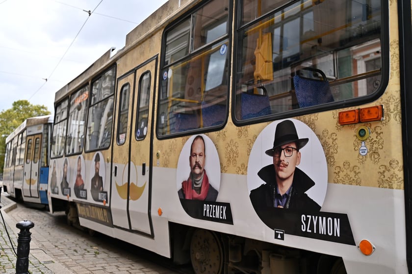 Plebiscyt Złoty Wąs lansuje męską profilaktykę zdrowotną. Do akcji włączyło się MPK udostępniając tramwaj, który promuje akcję.