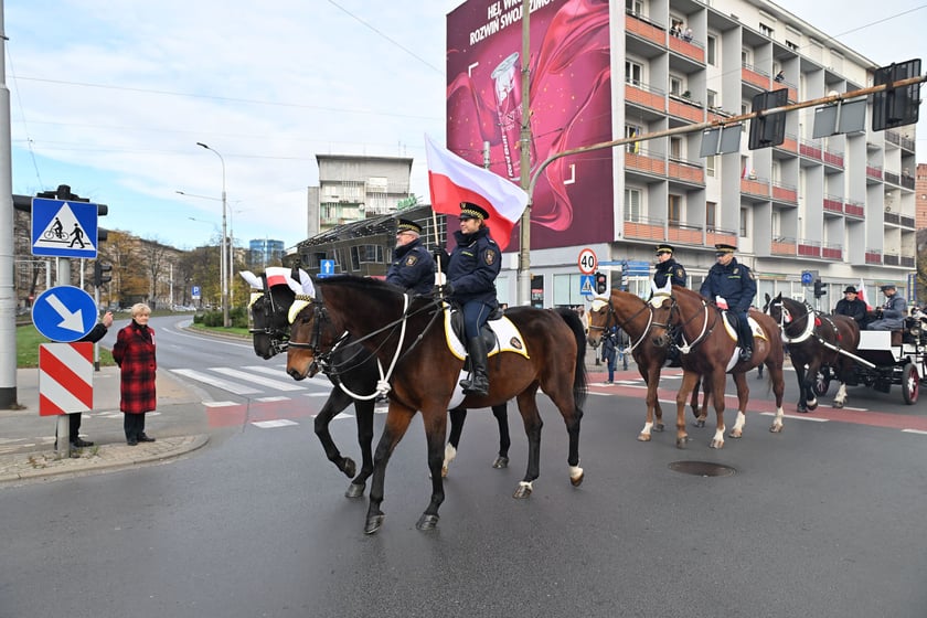 Uczestnicy parady 11 listopada 2023 r.