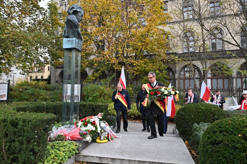 Uczestnicy parady 11 listopada 2023 r.
