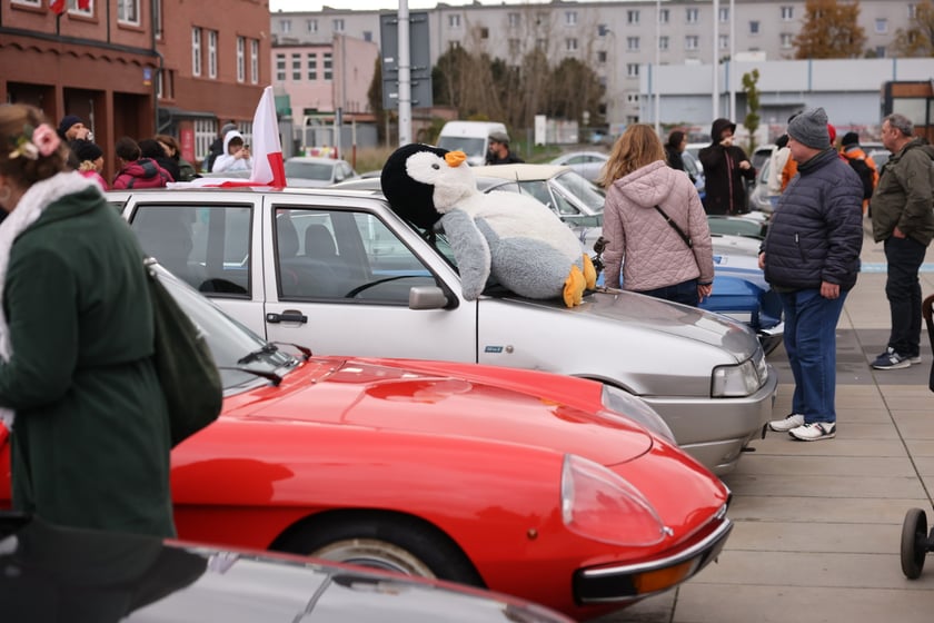 Zlot motoryzacyjnych klasyków pod Zajezdnią, 12 listopada 2023