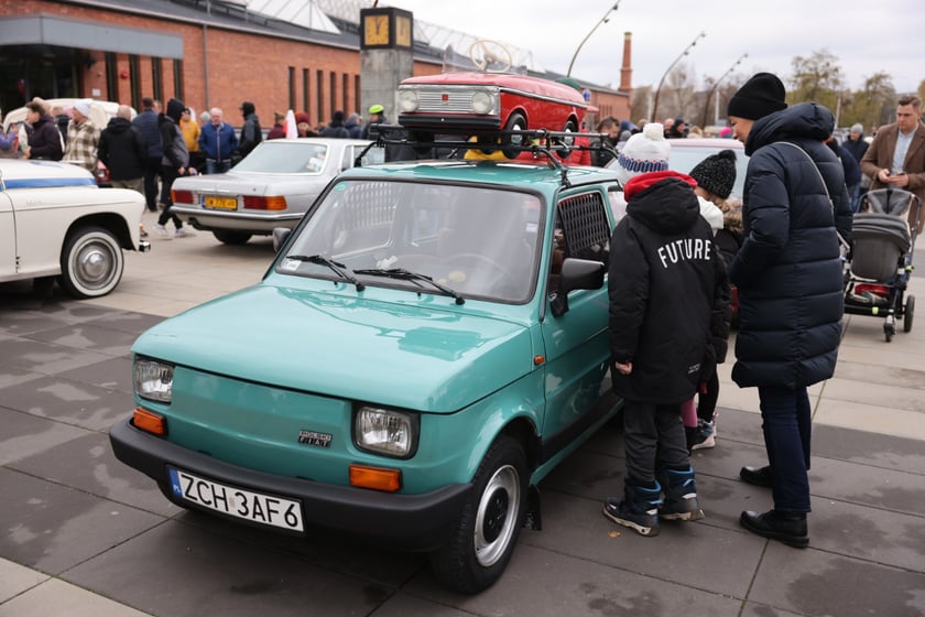 Zlot motoryzacyjnych klasyków pod Zajezdnią, 12 listopada 2023