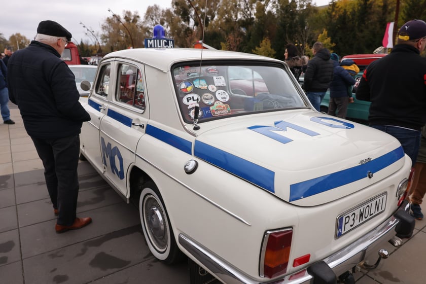 Zlot motoryzacyjnych klasyków pod Zajezdnią, 12 listopada 2023