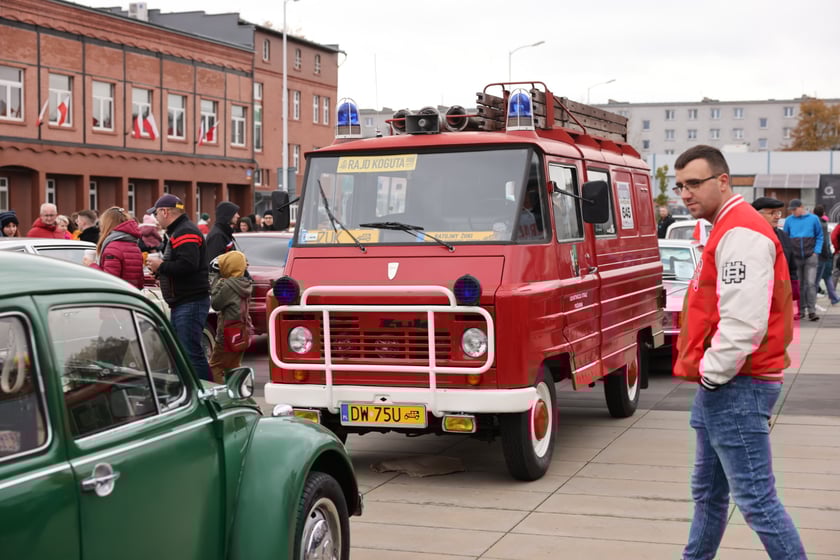 Zlot motoryzacyjnych klasyków pod Zajezdnią, 12 listopada 2023