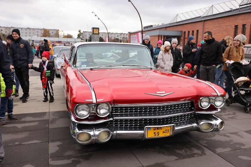 Zlot motoryzacyjnych klasyków pod Zajezdnią, 12 listopada 2023