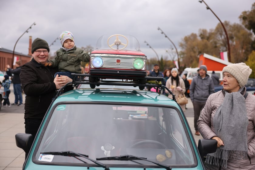 Zlot motoryzacyjnych klasyków pod Zajezdnią, 12 listopada 2023