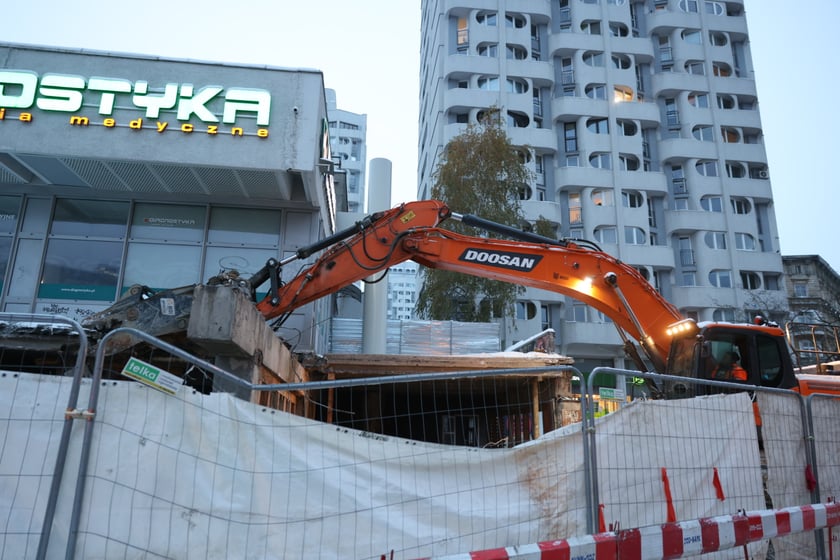 Rozbiórka esplanady na placu Grunwaldzkim