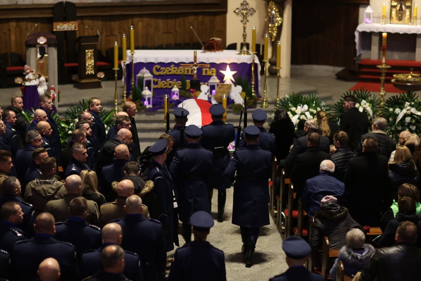 Pogrzeb Ireneusza Michalaka, policjanta, który został zastrzelony w trakcie służby