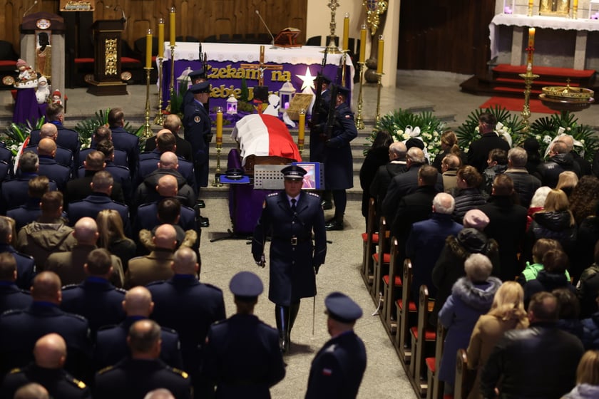 Pogrzeb Ireneusza Michalaka, policjanta, który został zastrzelony w trakcie służby