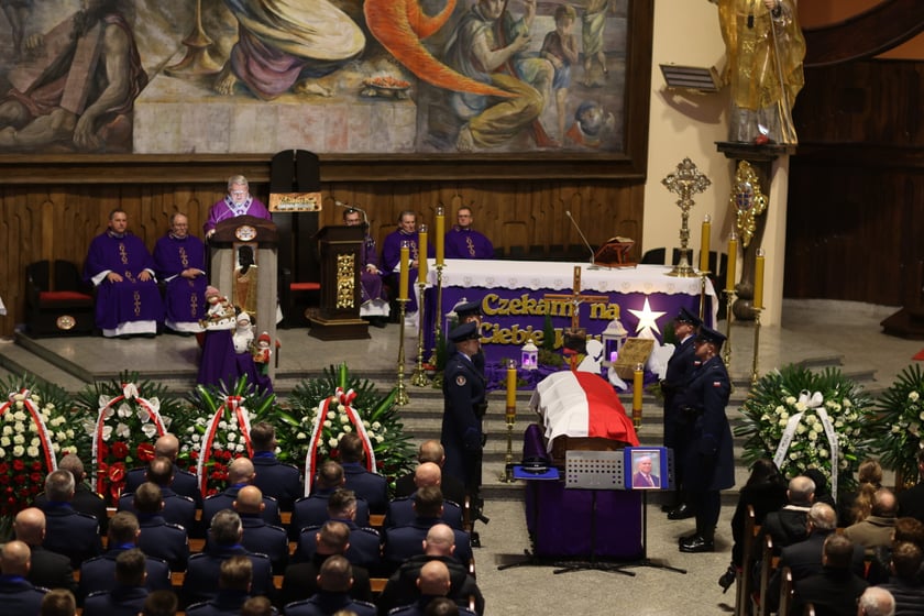 Pogrzeb Ireneusza Michalaka, policjanta, który został zastrzelony w trakcie służby