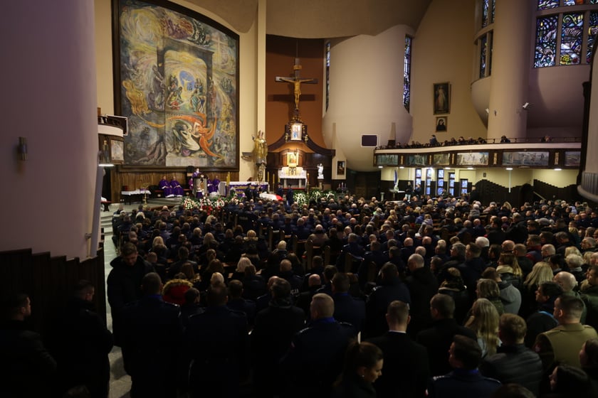 Pogrzeb Ireneusza Michalaka, policjanta, który został zastrzelony w trakcie służby