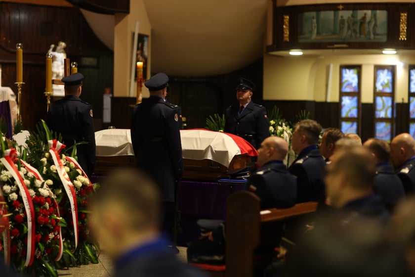 Pogrzeb Ireneusza Michalaka, policjanta, który został zastrzelony w trakcie służby