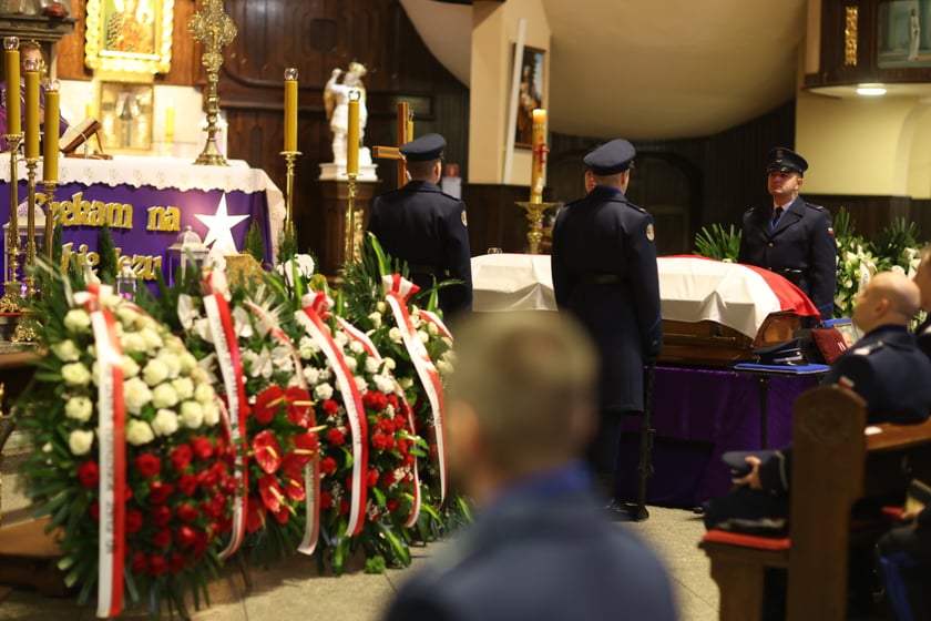 Pogrzeb Ireneusza Michalaka, policjanta, który został zastrzelony w trakcie służby