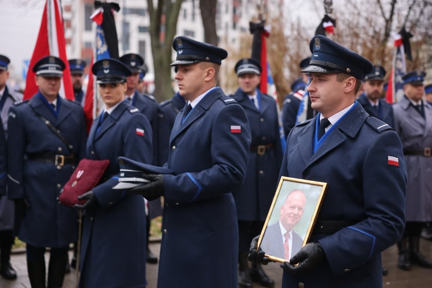 Pogrzeb Ireneusza Michalaka, policjanta, który został zastrzelony w trakcie służby
