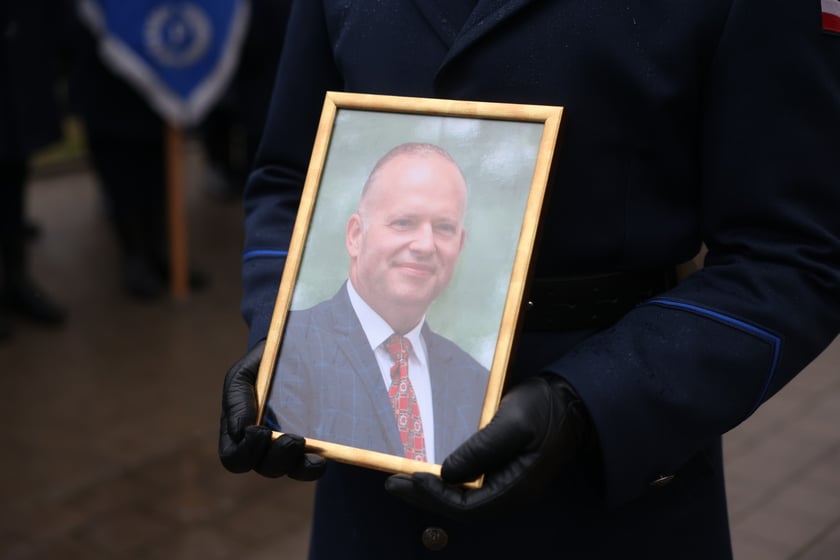 Pogrzeb Ireneusza Michalaka, policjanta, który został zastrzelony w trakcie służby