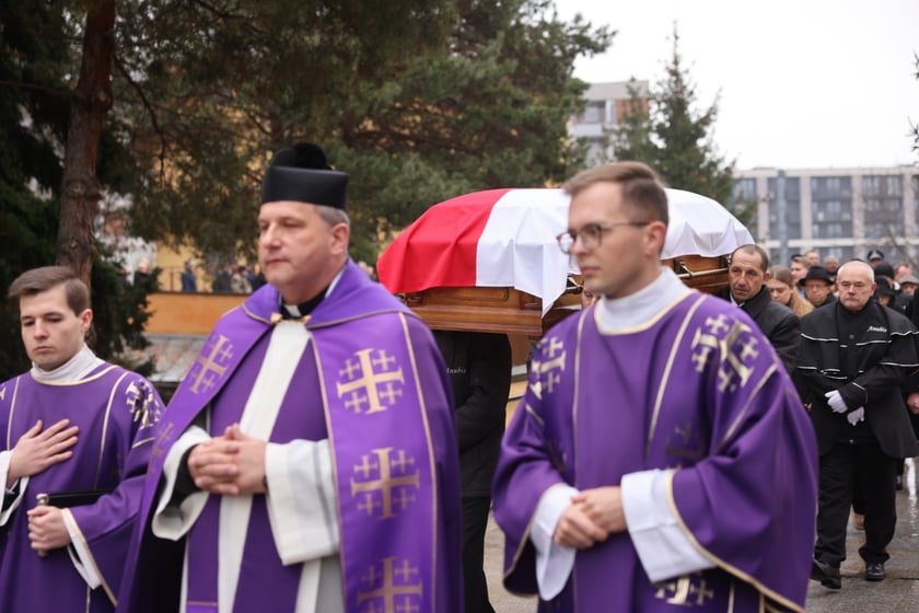 Pogrzeb Ireneusza Michalaka, policjanta, który został zastrzelony w trakcie służby