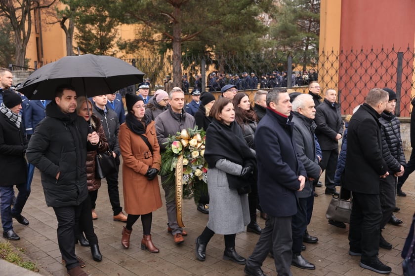Pogrzeb Ireneusza Michalaka, policjanta, który został zastrzelony w trakcie służby