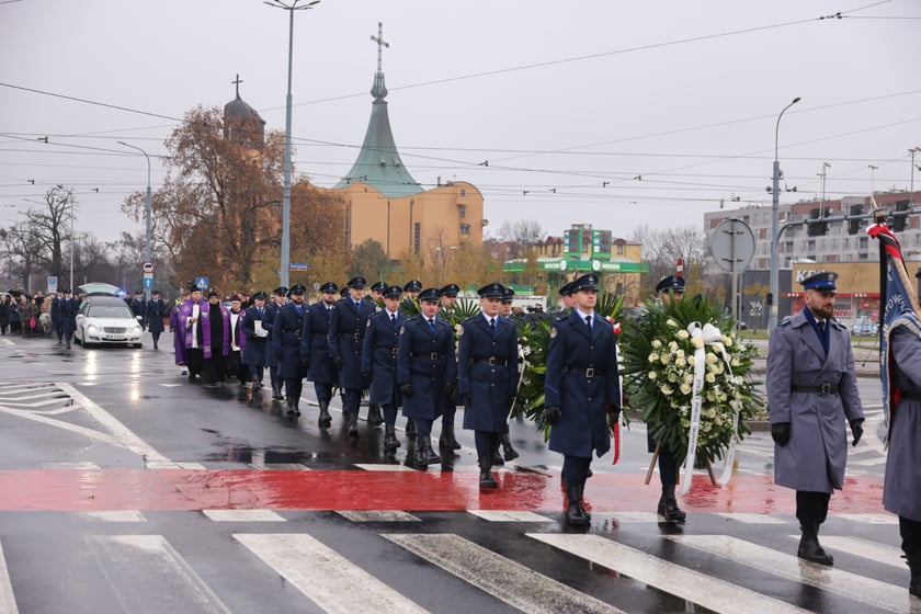 Pogrzeb Ireneusza Michalaka, policjanta, który został zastrzelony w trakcie służby