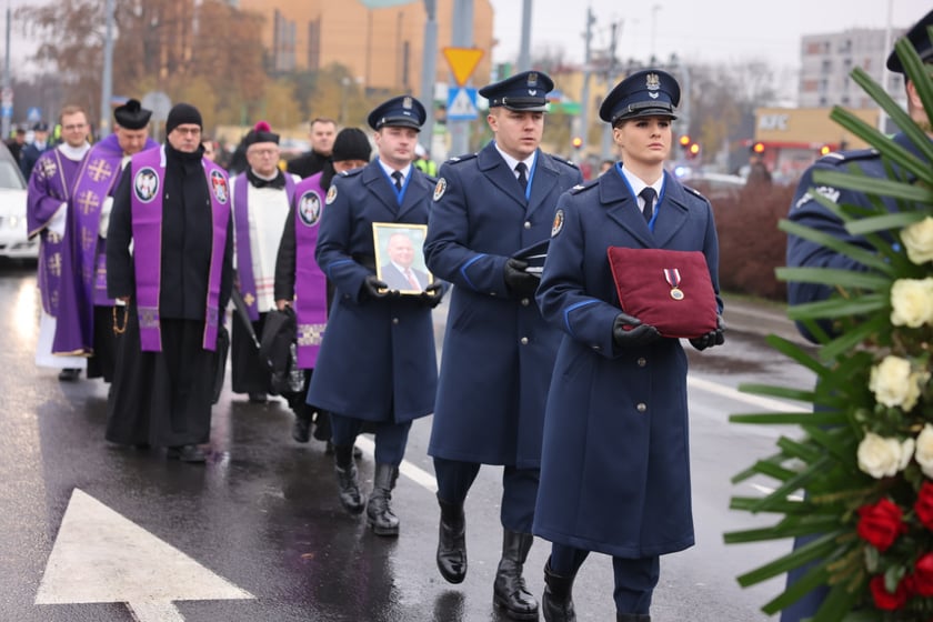 Pogrzeb Ireneusza Michalaka, policjanta, który został zastrzelony w trakcie służby