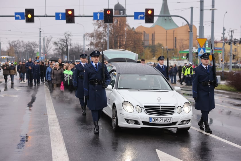Pogrzeb Ireneusza Michalaka, policjanta, który został zastrzelony w trakcie służby
