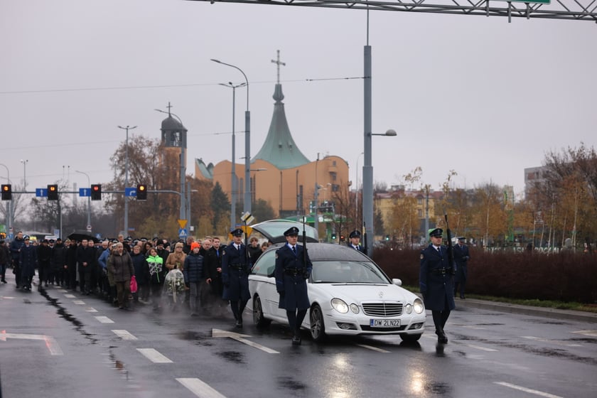 Pogrzeb Ireneusza Michalaka, policjanta, który został zastrzelony w trakcie służby