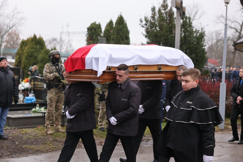 Pogrzeb Ireneusza Michalaka, policjanta, który został zastrzelony w trakcie służby