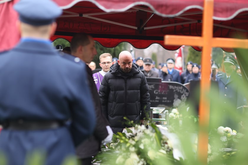 Pogrzeb Ireneusza Michalaka, policjanta, który został zastrzelony w trakcie służby