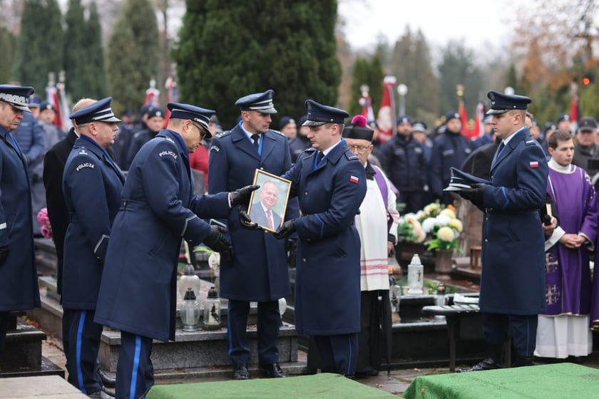 Pogrzeb Ireneusza Michalaka, policjanta, który został zastrzelony w trakcie służby