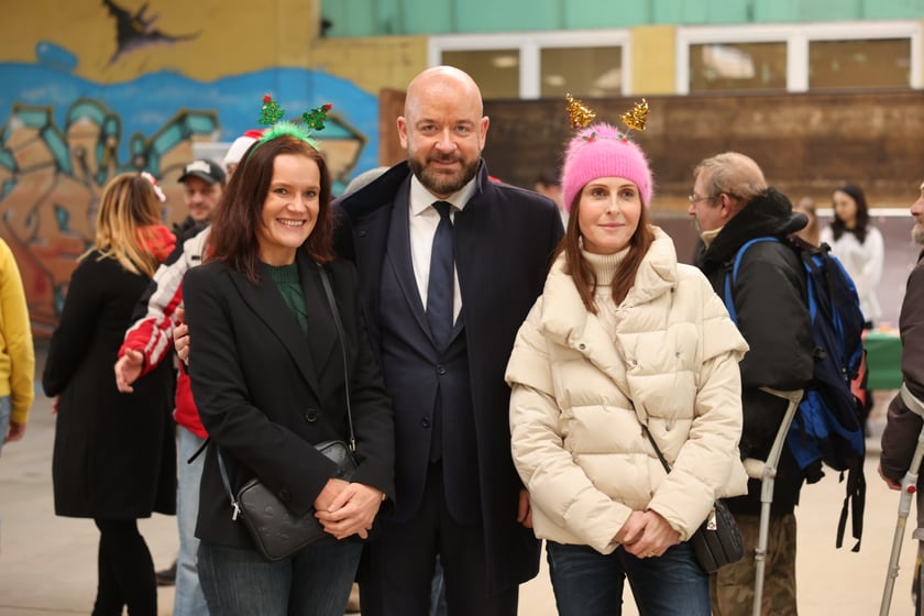 Paczki Dobrych Relacji w Centrum Sektor 3 przy ulicy Legnickiej, Wrocław 18.12.2023