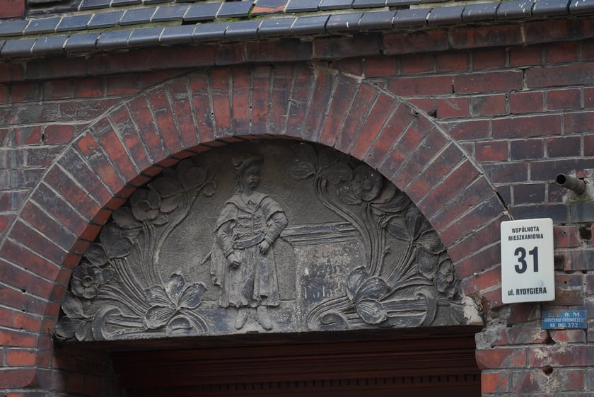 Detale architektoniczne kamienic na wrocławskim Nadodrzu zachwycają