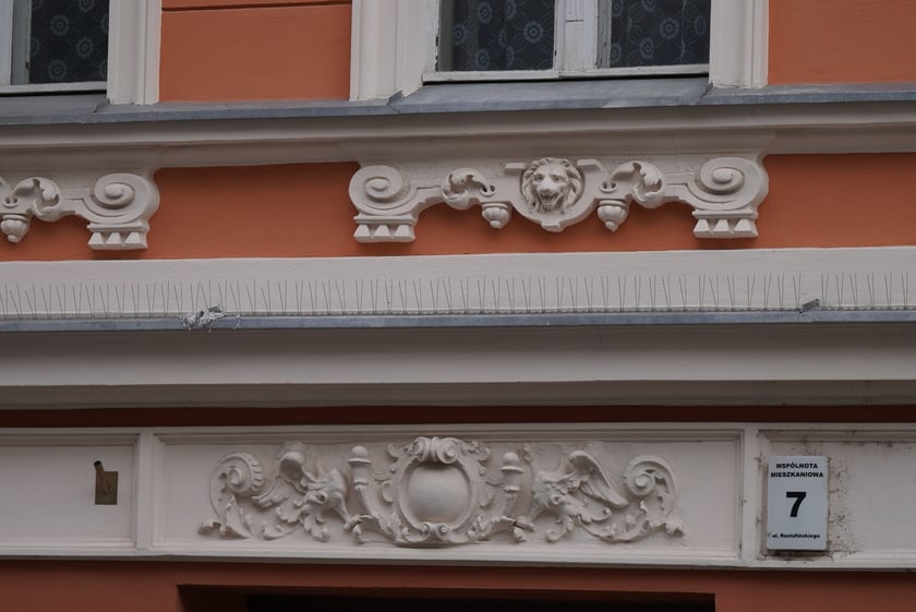 Detale architektoniczne kamienic na wrocławskim Nadodrzu zachwycają