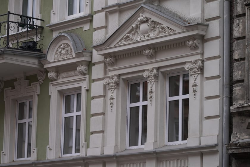 Detale architektoniczne kamienic na wrocławskim Nadodrzu zachwycają