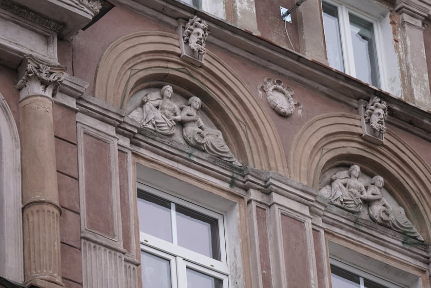 Detale architektoniczne kamienic na wrocławskim Nadodrzu zachwycają