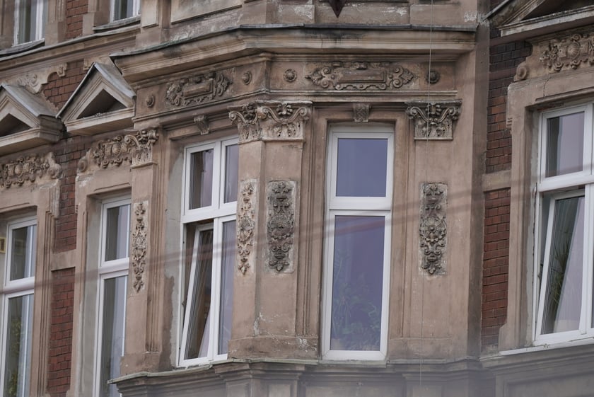 Detale architektoniczne kamienic na wrocławskim Nadodrzu zachwycają