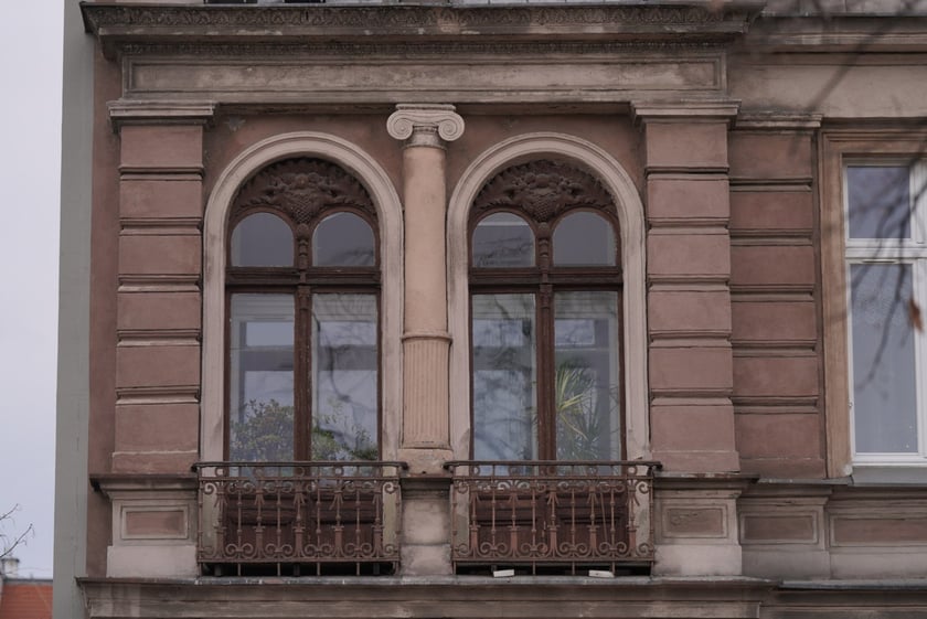 Detale architektoniczne kamienic na wrocławskim Nadodrzu zachwycają