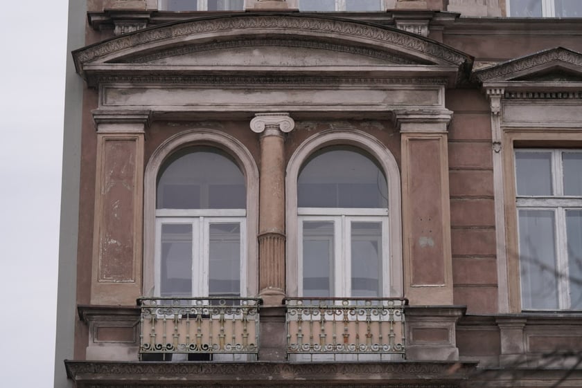 Detale architektoniczne kamienic na wrocławskim Nadodrzu zachwycają